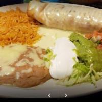 1 Burrito, 1 Enchilada, & 1 Tamale Combination Dinner · 