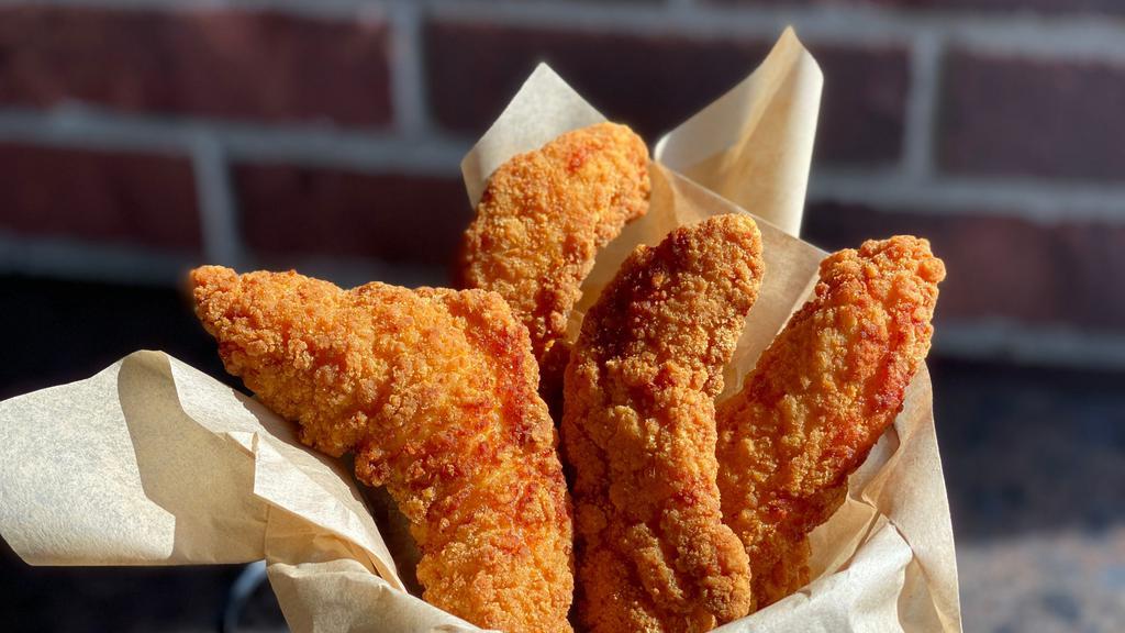 Chicken Tenders · Golden fried chicken strips with choice of BBQ,
honey mustard or house ranch