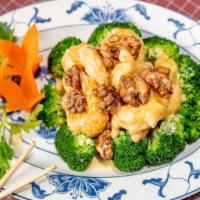 Walnut Shrimp · Crispy jumbo shrimp glazed in chef's special mayo with honey-coated walnuts