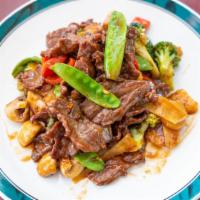 Hunan Beef With Mixed Vegetables · Hot & Spicy.