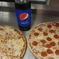 Combo 8 Bogo · 2XL PIZZA
1 TOPP EACH
2L DRINK