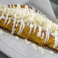 Cachapa Con Queso Blanco Regular / Regular Corn - Based Pancake With White Cheese · 