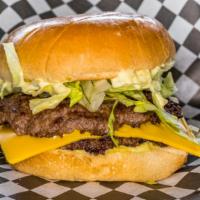 Deluxe Cheeseburger · Bun, 1/4 lb. Patty, Cheese, Lettuce, Special Sauce