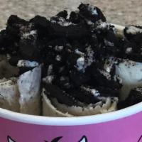 Oreo Dream · Vanilla ice cream
Inside: Oreo

*** TOPPINGS IN PICTURE NOT INCLUDED***
