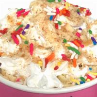 Birthday Cake · Vanilla  ice cream
Nilla cookie & sprinkles.

*** TOPPINGS IN PICTURE NOT INCLUDED***