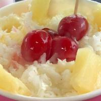 Pina Colada · Vanilla ice cream
Inside: coconut creme base, pineapple & cherry 

*** TOPPINGS IN PICTURE N...