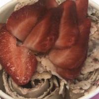 Beauty & Beast · Vanilla ice cream
Inside: strawberry & nutella