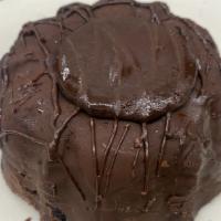 Molten Chocolate Cake熔岩蛋糕 · 