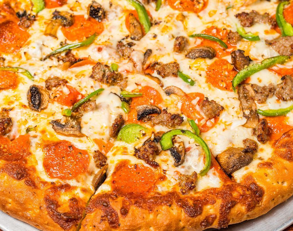 Giorgio'S Combo Pizza · Beef, Italian sausage, pepperoni, green peppers, onions, mushrooms and mozzarella cheese atop our pizza sauce.