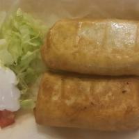 Chimichanga Chica / Small Chimichanga · Burrito frito. / Deep fried burrito.