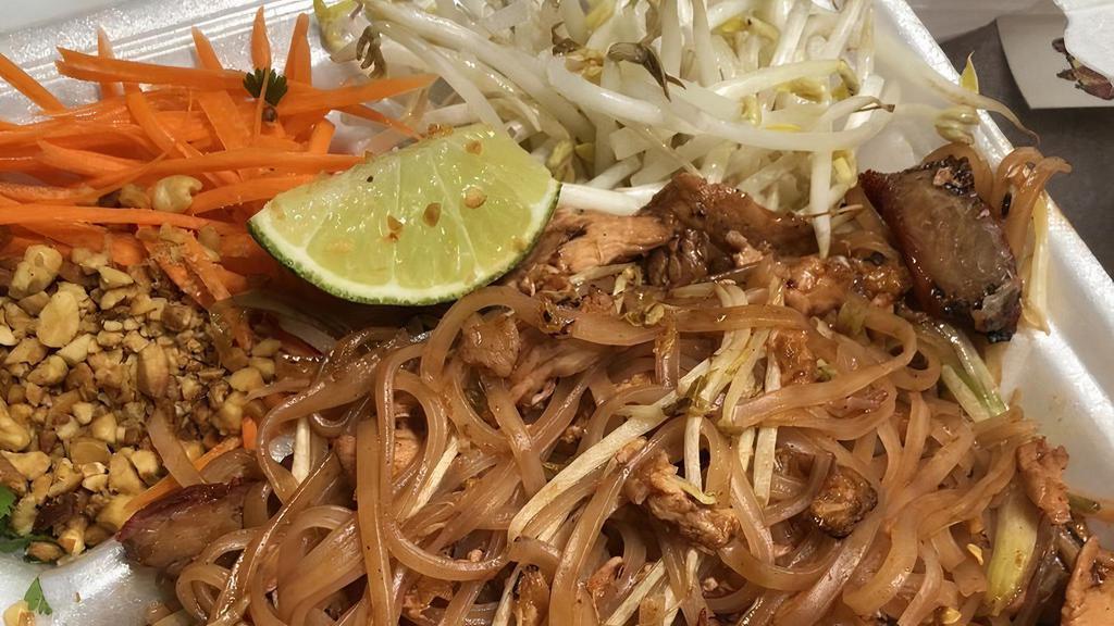 Shrimp Pad Thai · Hot and spicy.