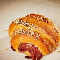 Ham & Cheese Croissant · Classic croissant filled with ham, bechamel and gruyere cheese.