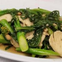 Chicken Stir Fry With Pakana · Chinese Broccoli