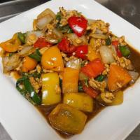 Kah-Prow Gai-Supp · Minced chicken, garlic, bell pepper, onion, jalapeño, basil, and wok stirred in brown sauce....