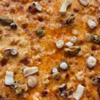 Frutti Di Mare Pizza · Tomato sauce, mozzarella, and frutti di mare.