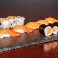 Salmon Lover · Salmon Roll – Spicy Salmon Roll – 5 pieces Salmon Sushi