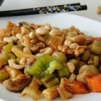 Kung Pao (Spicy) · Green peppers, mushrooms, zucchini, baby corn, bamboo shoots, snow peas, water chestnuts, ce...