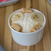 Banana Pudding · House-made pudding, sliced bananas topped with shortbread cookies