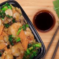 Shrimp With Garlic Sauce / 鱼香虾 · Hot and spicy.