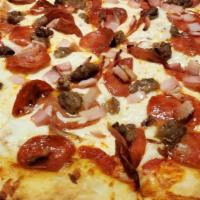 Small Meaty Kuzola Pizza · Pepperoni, sausage, and rasher bacon.
