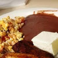 Desayuno Salvadoreño / Salvadoran Breakfast · Served with freshly hand made tortillas.