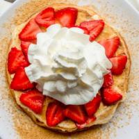 Strawberry Cheesecake · Strawberries, graham cracker, crumbs, cheesecakespread, whipped cream.