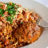 Monday & Tuesday - Spaghetti & Meatballs · spaghetti, bolognese, beef meatballs