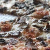 Jeffie Special Pizza · Beef, garlic, mushrooms, giardiniera, mozzarella and cheddar cheese, black olives, tomatoes ...