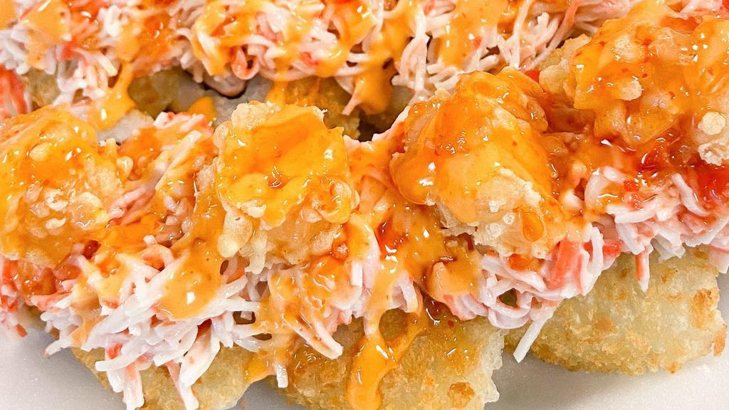 Sweet Chili Shrimp Roll · Base : Crab Stick, Shrimp, Cream cheese
= Panko Deep Fried =
Top : Crab Salad, Shrimp Temp
Sauce : Sweet Chili Sauce, Spicy Mayo