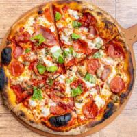 Carne · Coal fired pizza sauce, homemade meatballs, house made Italian sausage, pepperoni, prosciutto.