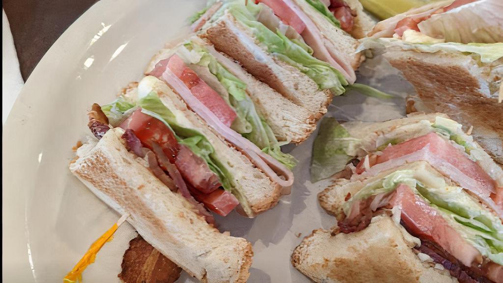 Maple Leaf Family Restaurant · Lunch · American · Sandwiches · Breakfast