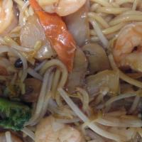 Shrimp Lo Mein · stir fried shrimp with vegetables and noodles