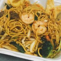 Lo Mein (Single) · Choice of your meat, carrot, celery, cabbage, white and green onions, and broccoli stir-fry ...