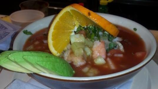Caldo De Camaron · Con o sin cascara shrimp soup with or without peel.