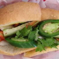 A9 Banh Mi Thit Ga Nuong  · Grilled BBQ chicken Sandwich