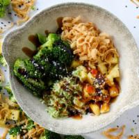 Teriyaki Bowl · Broccoli, Sesame Seeds, Pineapple, Fried Wontons