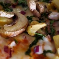 California Pizza · Tomatoes sauce, mozzarella, spinach, red onion, artichoke and mushroom