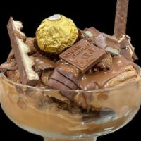 Choco Mania Cup · Chocolate ice cream, choco sauce, and choco bars and candies