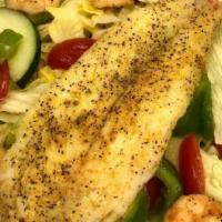 Small Garden Salad · Freshly grilled chicken, lettuce, tomato, red onions, green peppers, sweet peppers and cucum...