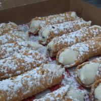 Cannoli · An Italian Dessert with a crunchy shell and sweet filling!