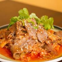 夫妻肺片 / Sliced Beef & Maw Szechuan Style · Hot & spicy.