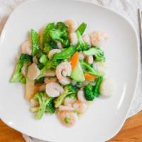 Shrimp With Mixed Vegetables · Shrimp stir fried with broccoli, snow peas, water chestnuts, and carrots in white sauce. 210...