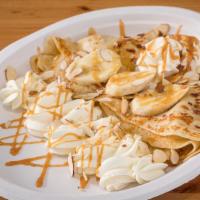 La Banane · Fresh sliced banana, almonds and Chantilly pick one topping: Nutella or salted caramel.