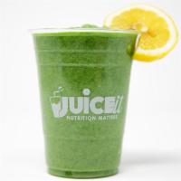 Green Giant · Pineapple, spinach,  kale with lemon and banana.