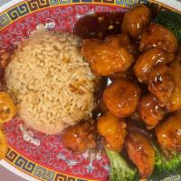 General'S Chicken · Breaded white meat chicken with broccoli in chef's special sauce.