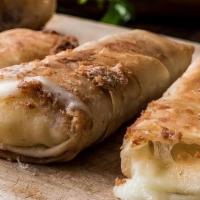 Cheese Mix (Pie Sandwich / Vegetarian) · Mozzarella cheese, Cheddar cheese, Romano cheese, and creamy cheese