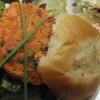 Crab Cake Sandwich · Lump crab cake on a toasted brioche bun with lettuce, tomato & special Dive sauce & side of ...