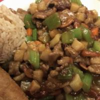 Cashew Chicken Lunch Special · Served with soup, rice and a choice of one egg roll and one crab rangoon.