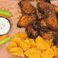 Wing Plate · 10 Dry Rub Wings.  Served with 1 Dipping Sauce, Celery, Carrots, and Housemade Chips.