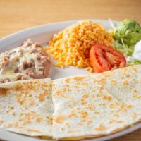 Quesadilla Supreme Dinner · Choose from chicken, ground beef, shredded beef, al pastor, chorizo or veggie, cheese, sour ...